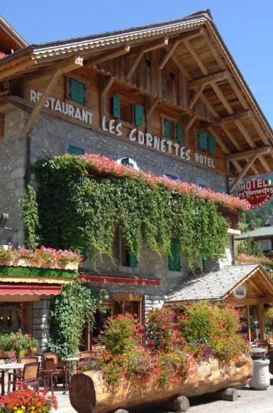 Les Cornettes