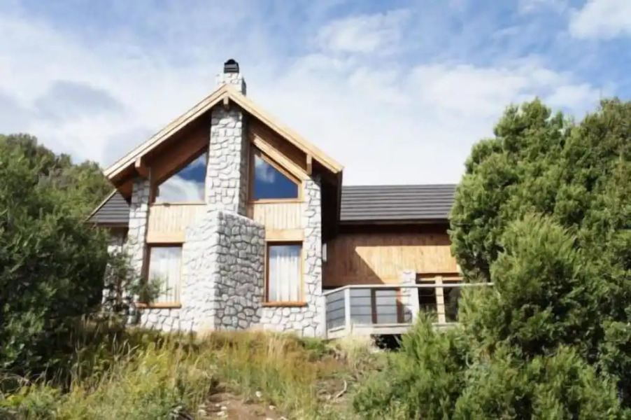 Las Morillas Huemul Lodge