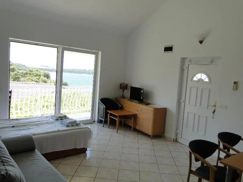 Apartmani Tepli Bok