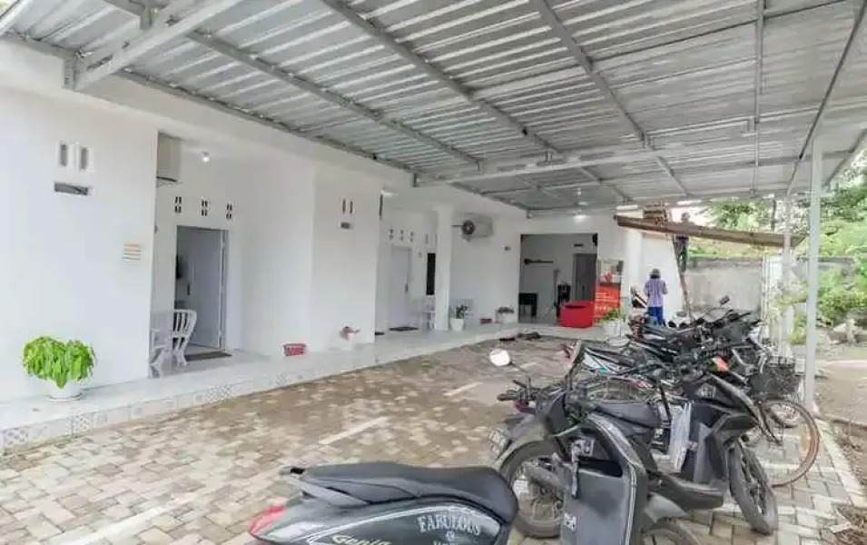 RedDoorz Syariah near Alun Alun Ciledug Cirebon