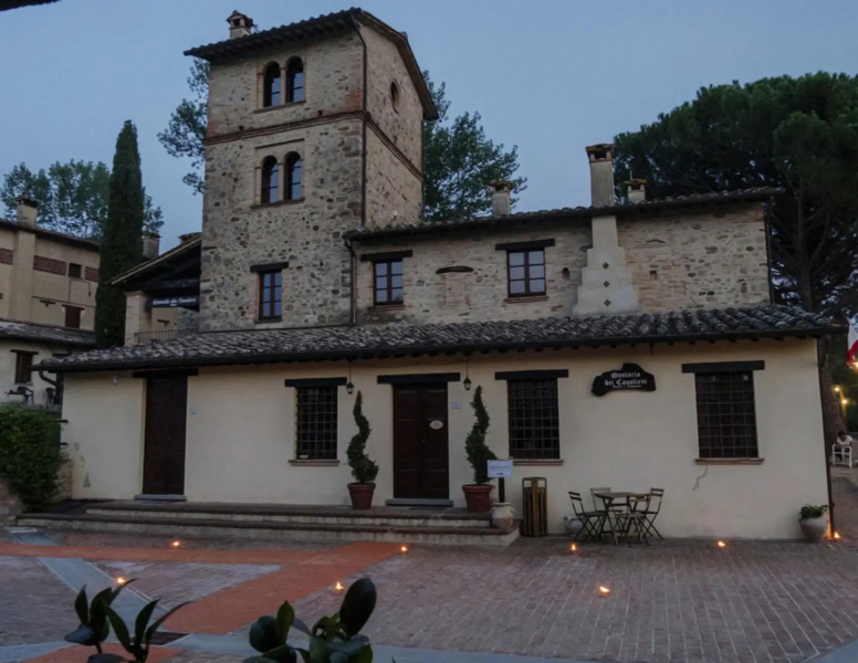 Agriturismo Borgo Pulciano in Montone