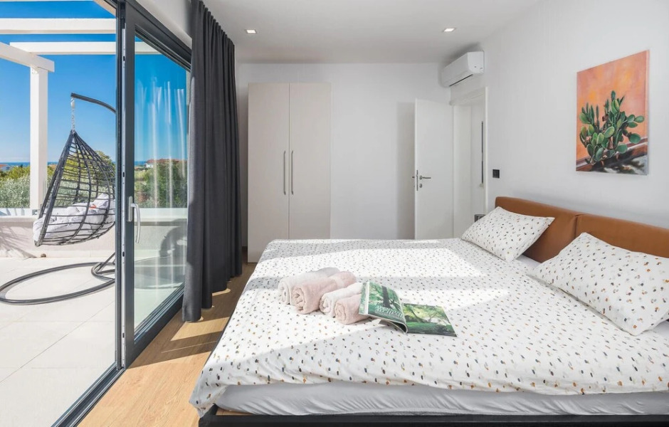 Beautiful Home in Kastelir With Outdoor Swimming Pool, Wifi and 4 Bedrooms