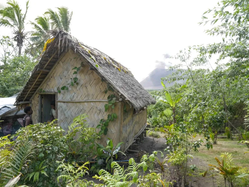 Volcano Roaring Front