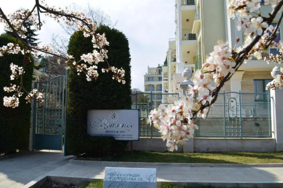 Apartment 3 In Complex Splendid