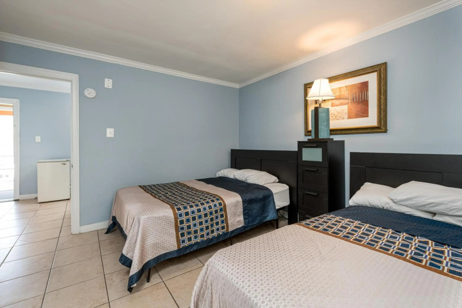 Boardwalk Hotel Charlee & Beach House Rentals