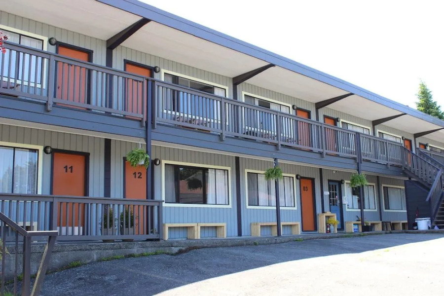 Ucluelet Wildwood Inn