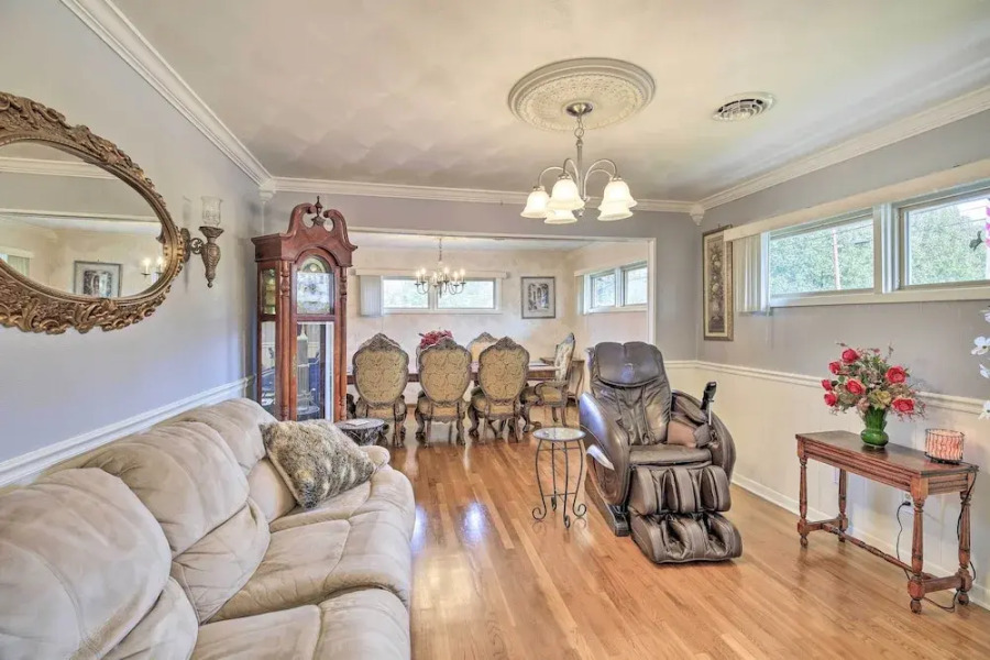 Bristol Retreat w/ Creek Access: 2 Mi to Dtwn