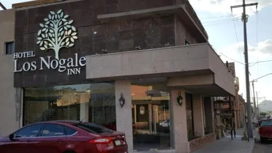 Los Nogales Inn