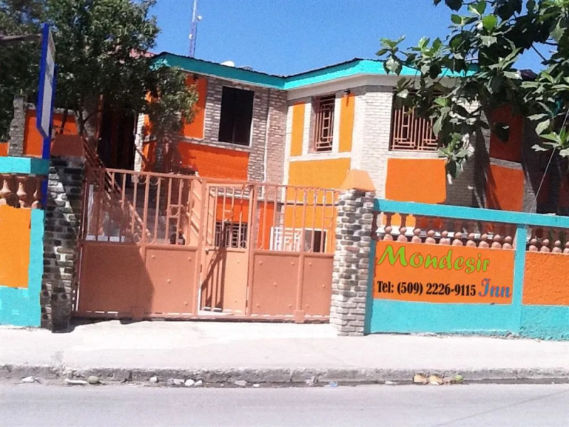 Mondesir Inn