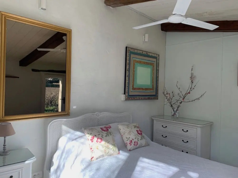 Beautiful Rustic Farmhouse Apartment With Pool