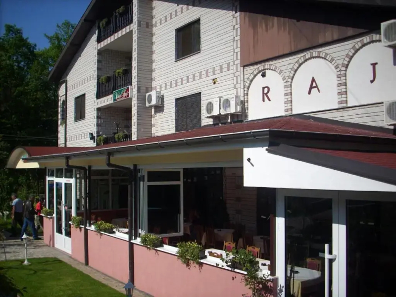 B&B Vila Raj