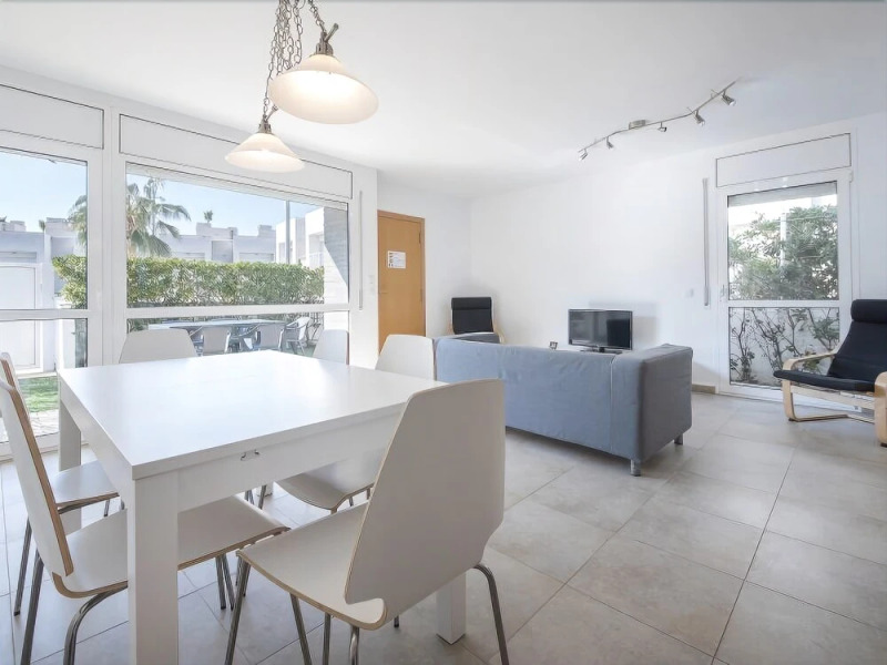 Eulalia Apartments Th 109 6