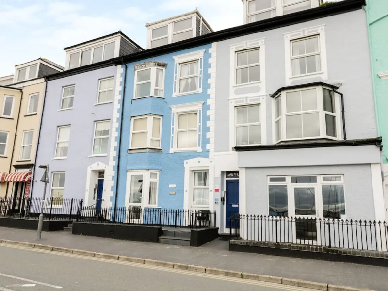 Min y Mor 1, Aberdovey