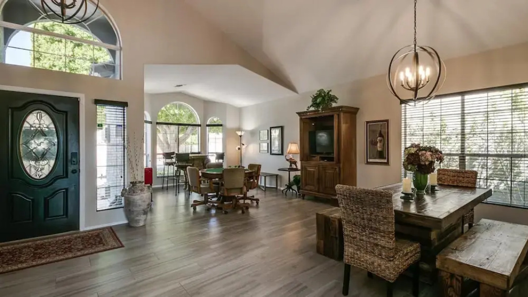 Spectacular Golf Course Home With Pool and Views!