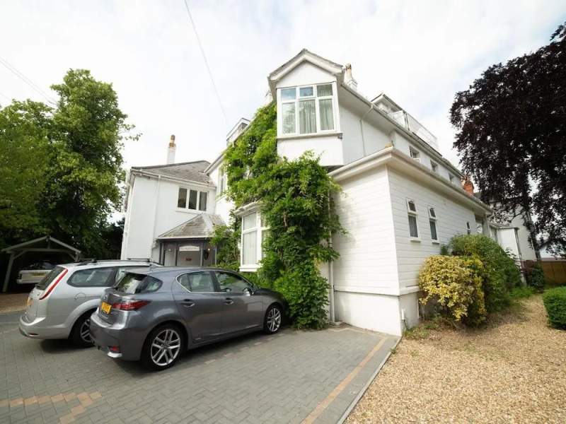 Fines Bayliwick Country House