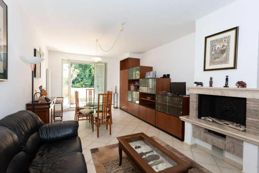 Appartamento con terrazza sul mare