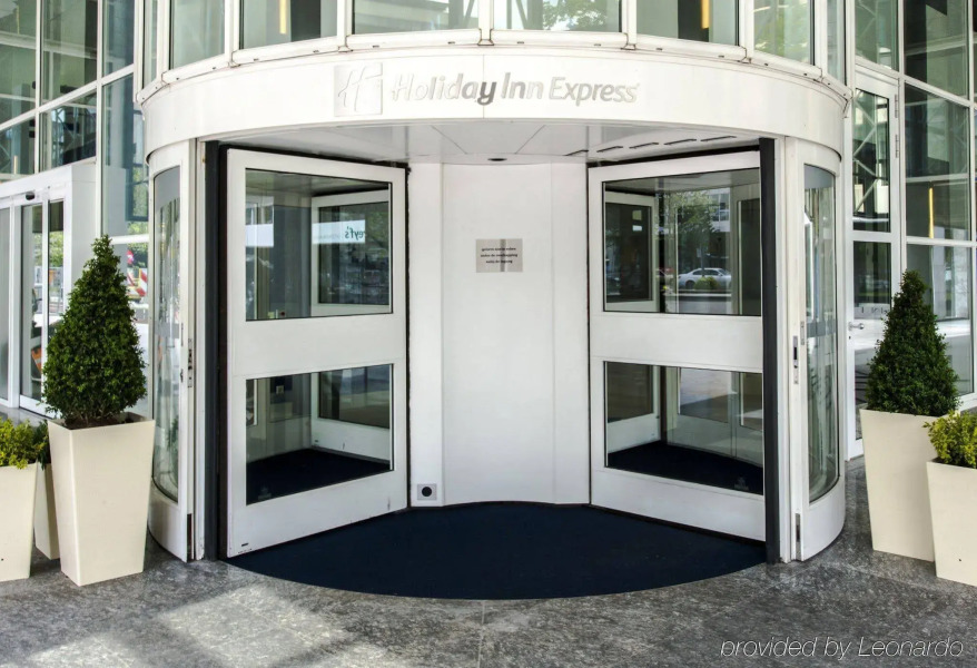 Holiday Inn Express Rotterdam - Central Station by IHG