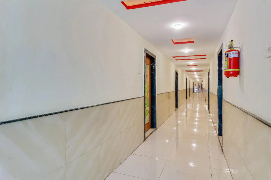 OYO 40162 Hotel Tiranga