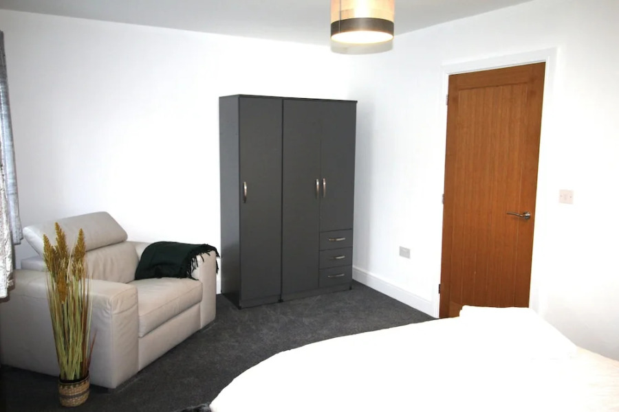 2 Bed Bungalow - Large Enclosed Garden - New Build