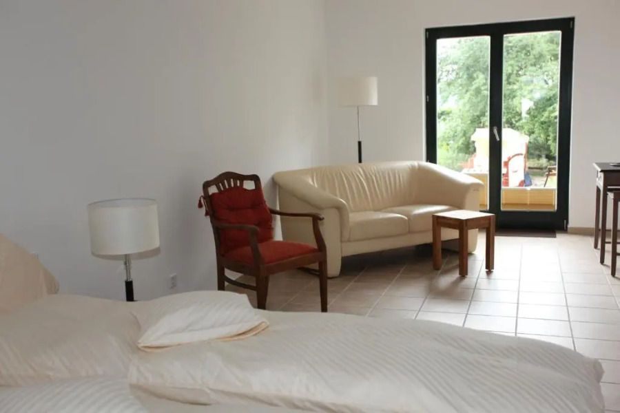 Lindenhof Gästehaus & Hofcafe