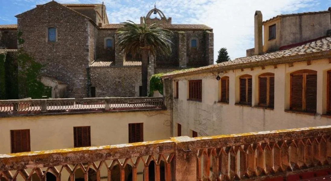 Casa Convent