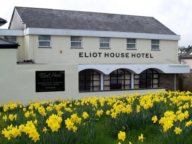 Eliot House Hotel