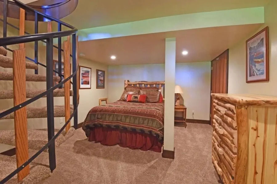 Dollar Point Getaway