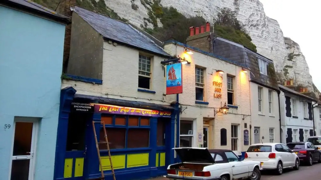 Dover Adventure Backpackers