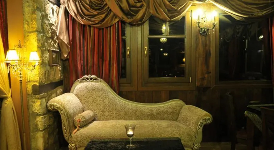 Amadrias Luxury Mansion - SPA