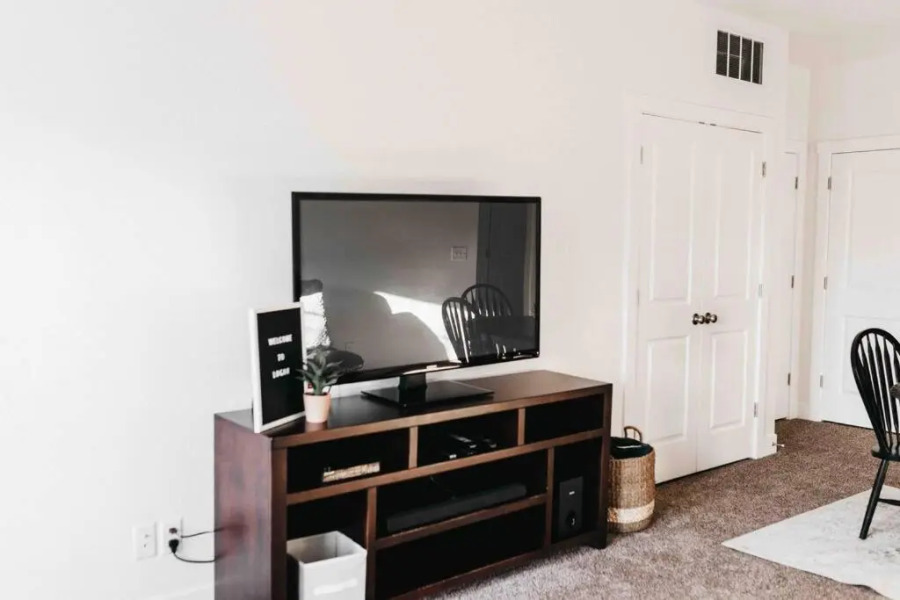 Beautiful New 3 BR 2BA Townhome No Stairs