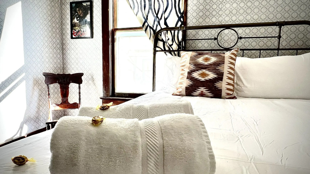 Hotel La More at The Bisbee Inn