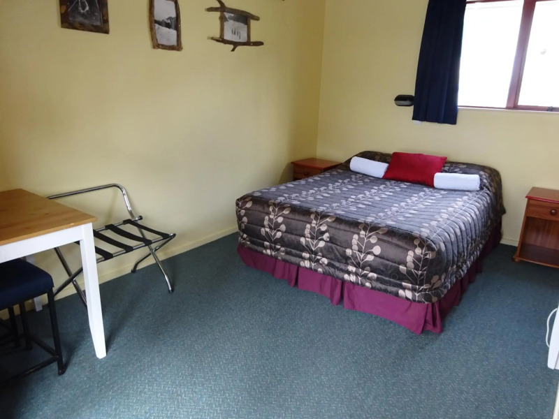 Glow Worm Accommodation - Hostel