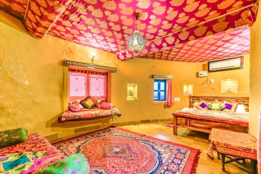 Mud Mirror Guesthouse