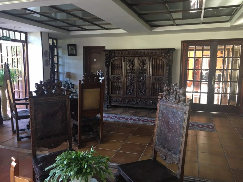 Hotel Montes Blancos