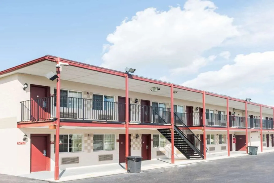 Travelodge Grove City