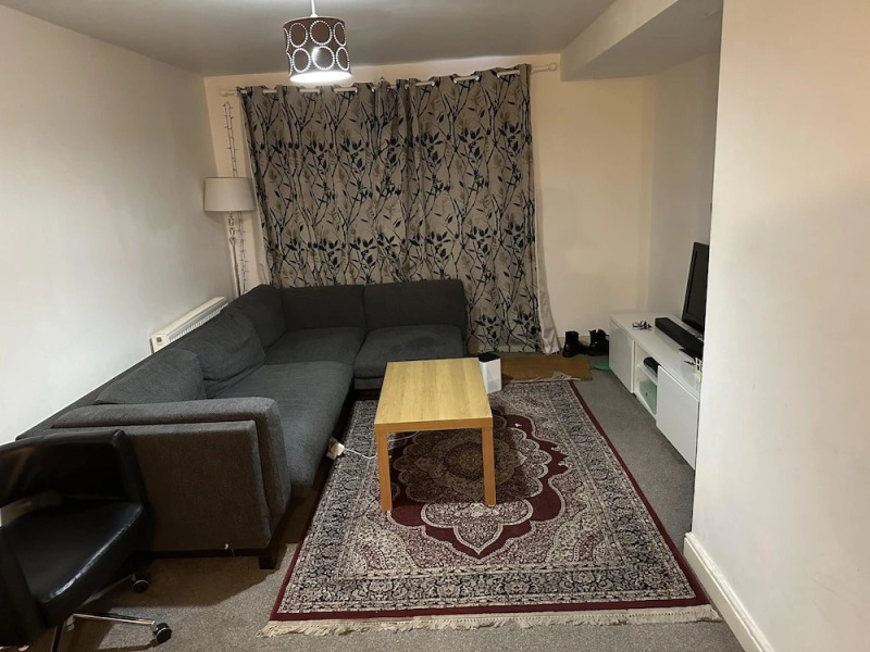 Immaculate 2-bed Apartment in Greenhithe