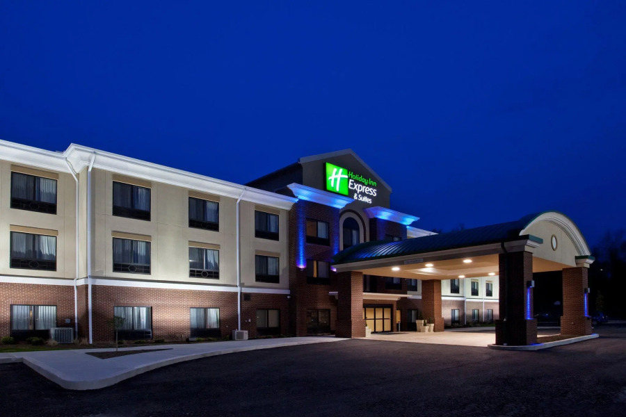 HOLIDAY INN EXPRESS & SUITES ZANESVILLE NORTH by IHG