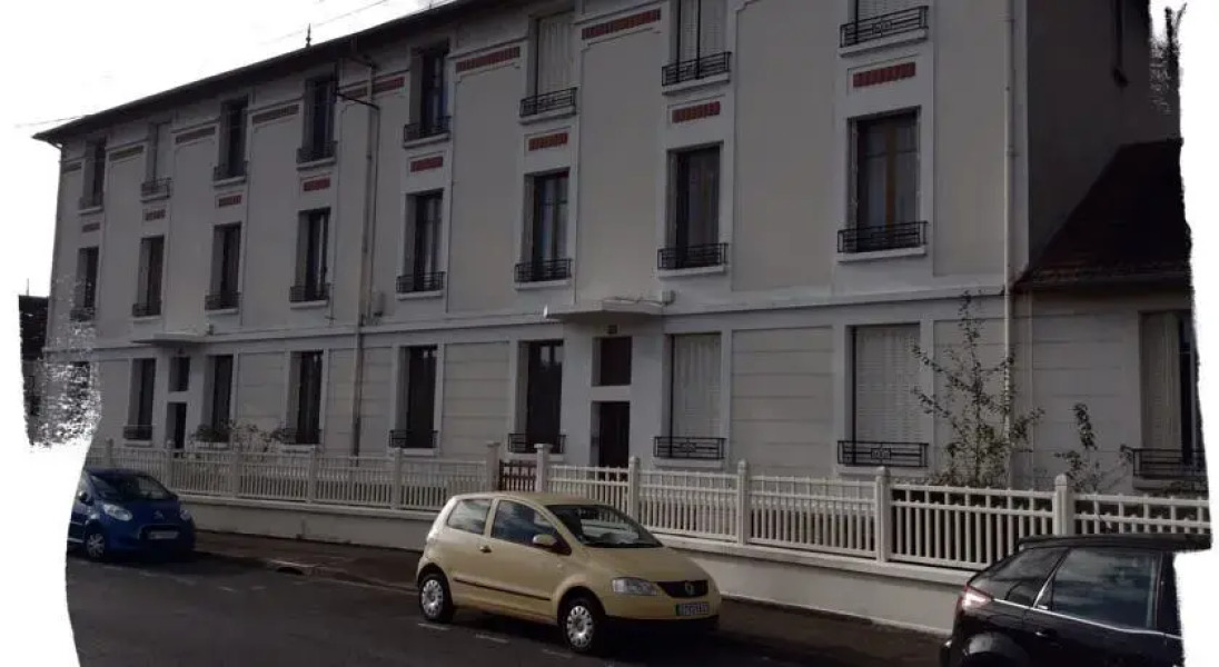 La Parenthese Montluconnaise