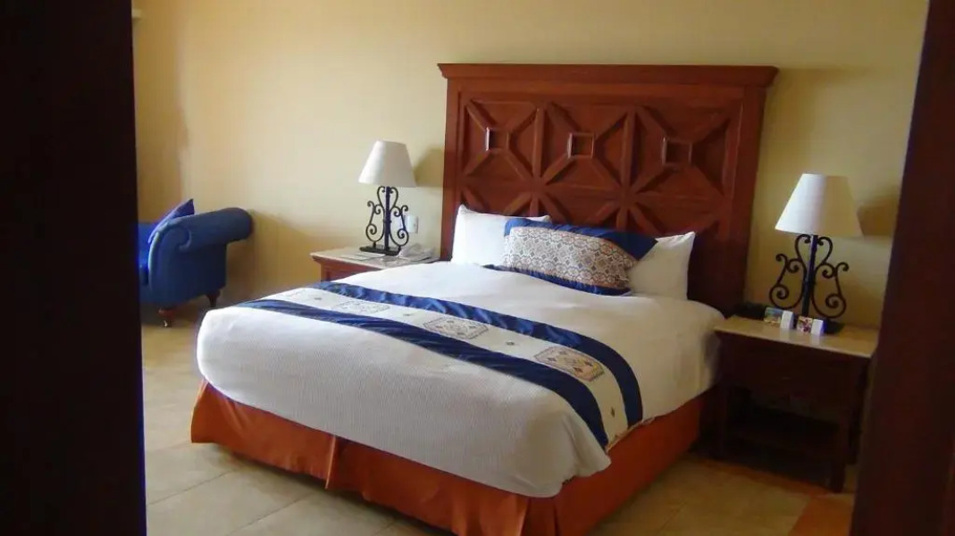 Suites at Sunset Beach Cabo San Lucas Golf and Spa