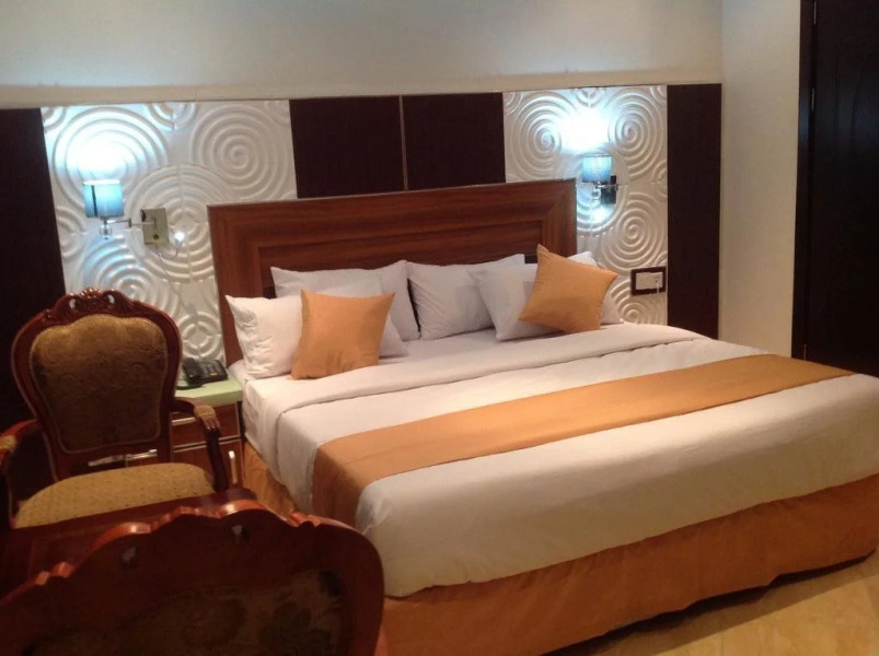 De Meros Hotel and Suites