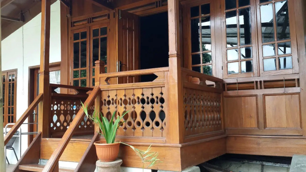 Bantal Guling Villa Bandung