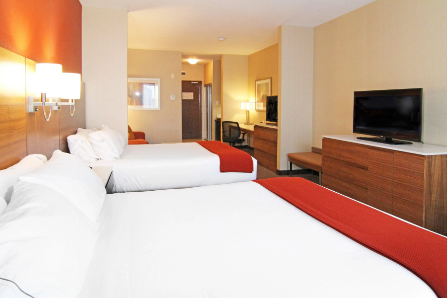 Holiday Inn Express & Suites Calgary NW - University Area by IHG