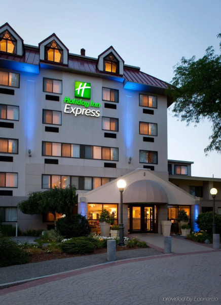 Holiday Inn Express Boston - Waltham by IHG
