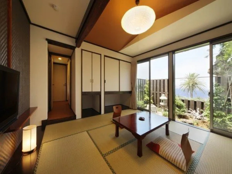 Tateyama Onsen Oshisashiminoyado Tarobe