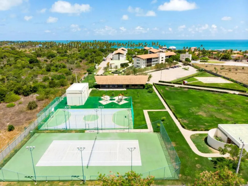 Carneiros Beach Resort