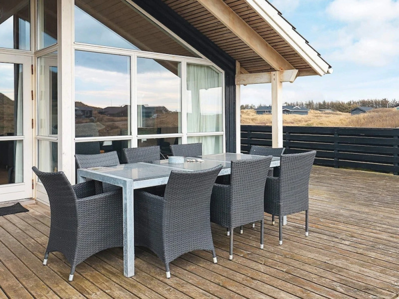 Quaint Holiday Home in LÃ¸kken near Beach