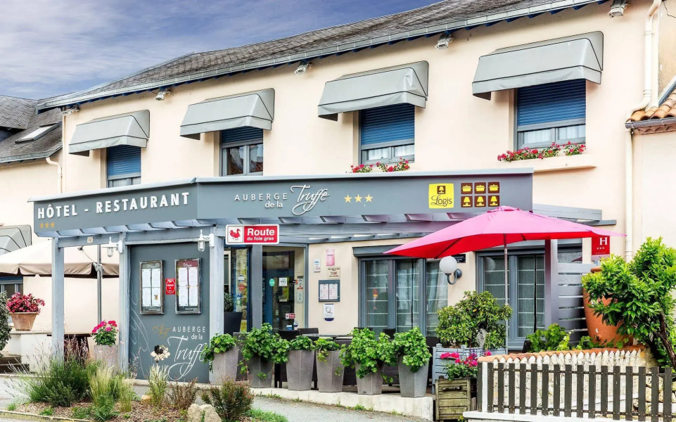 Logis Auberge De La Truffe - Hotel De La Mairie