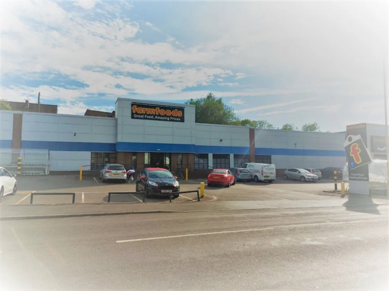 Room in Guest Room - Double Room, Full Kitchen, Smart TV, Shared Bathroom in 3-bed Home