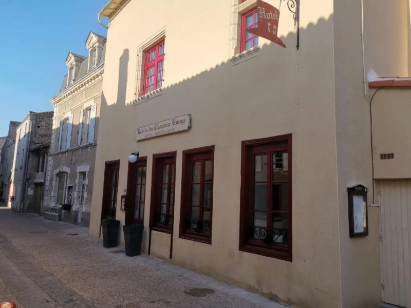 Le Relais Du Chapeau Rouge