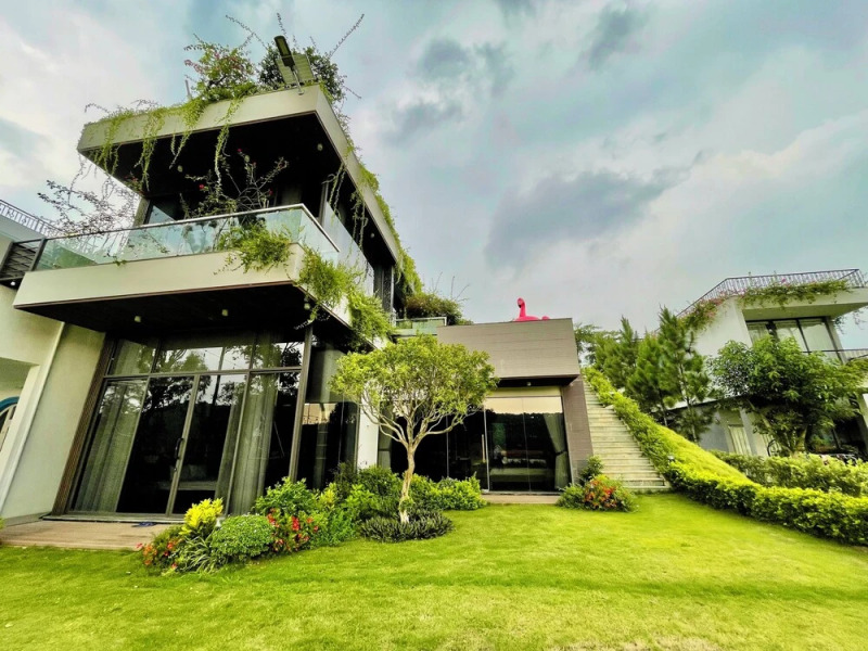 Venus Villa Flamingo Dai Lai by MAPSTAR